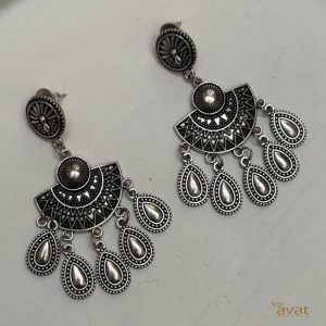 خرید گوشواره-کستینگ-نقره-ای