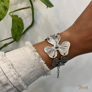 دستبند طرح گل ورشو